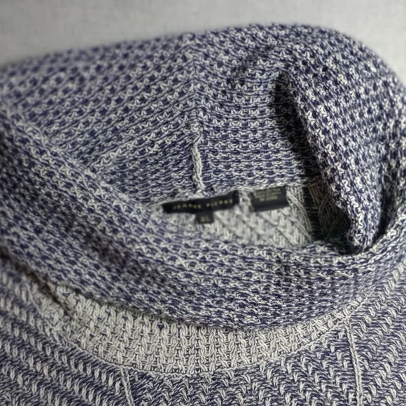 The Second Most Perfect Sweater I've Ever Seen - Picture 3 of 7